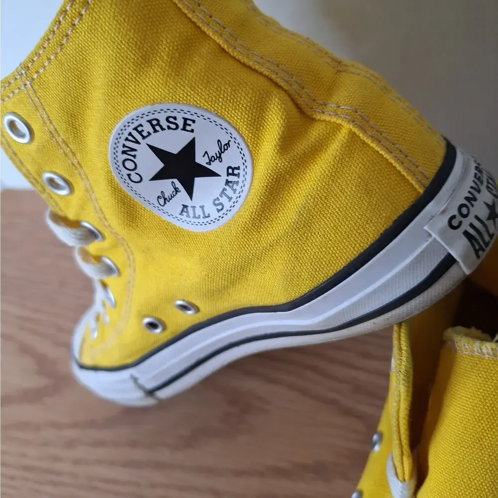 Converse Chuck Taylor All Star Big Logo High Top Sneakers Yellow (Youth Size 2)